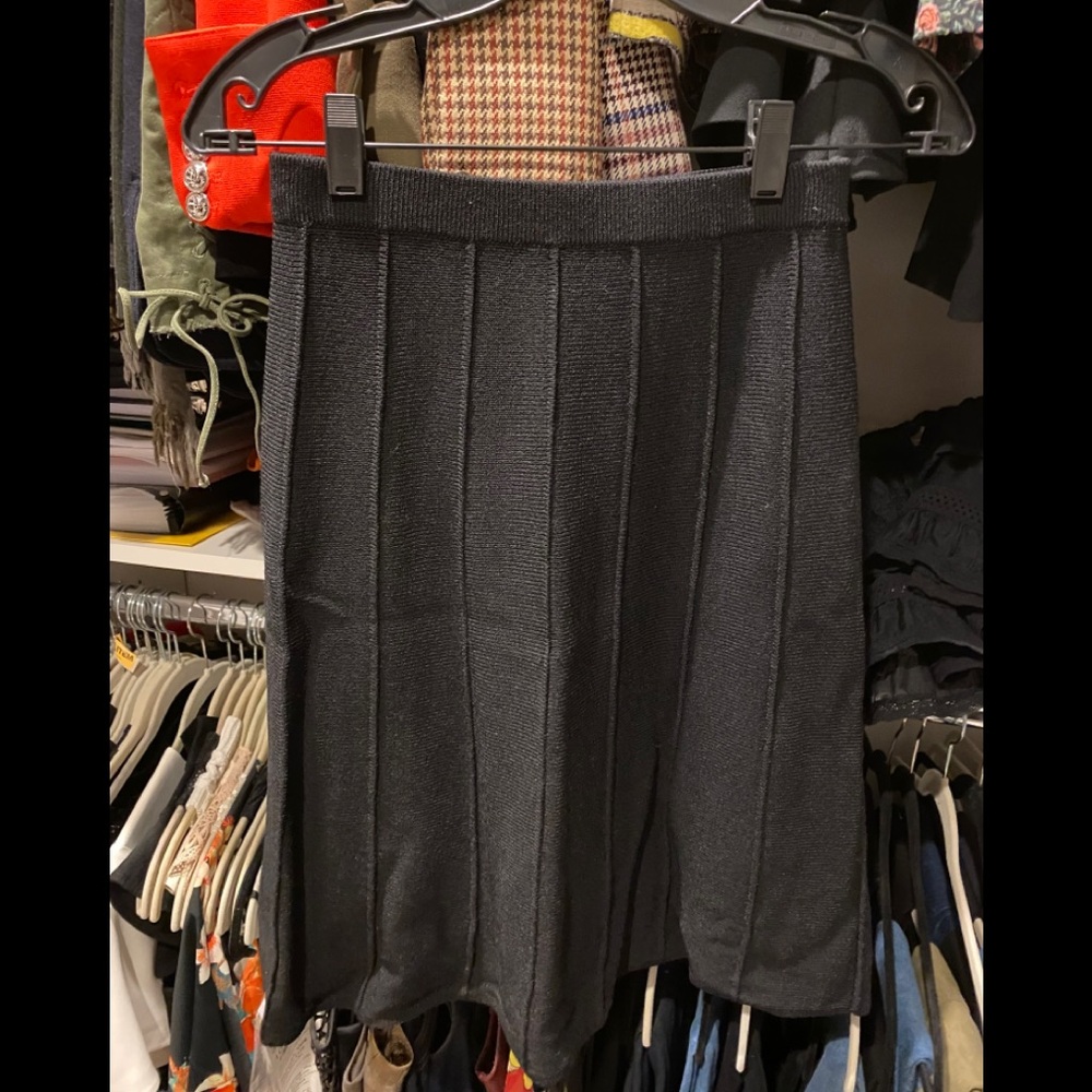 St.John Classic Knit Skirt